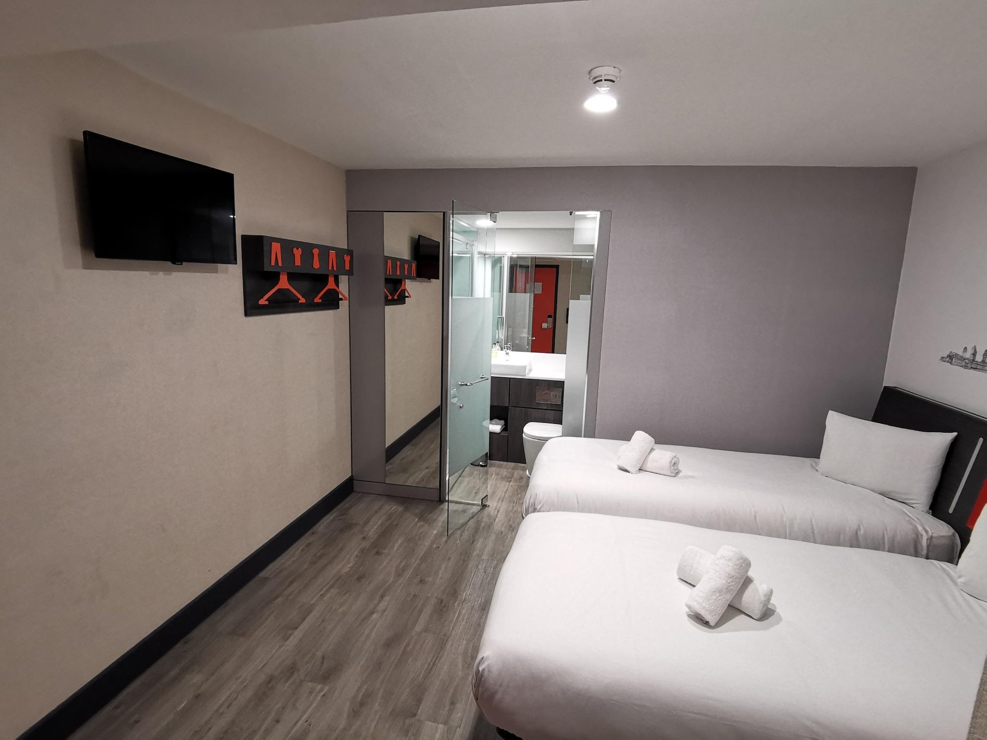 Easyhotel Leeds Zewnętrze zdjęcie