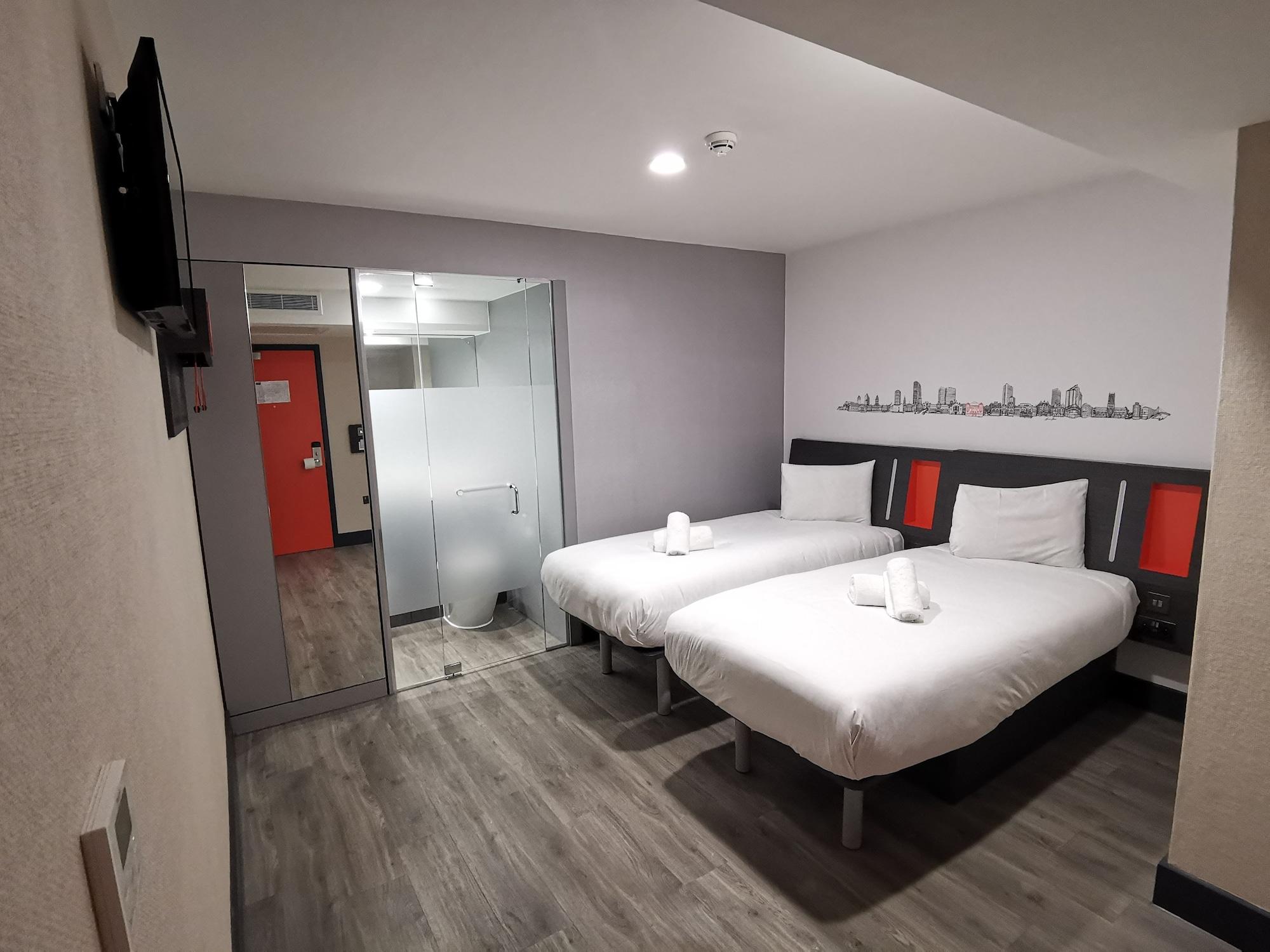 Easyhotel Leeds Zewnętrze zdjęcie