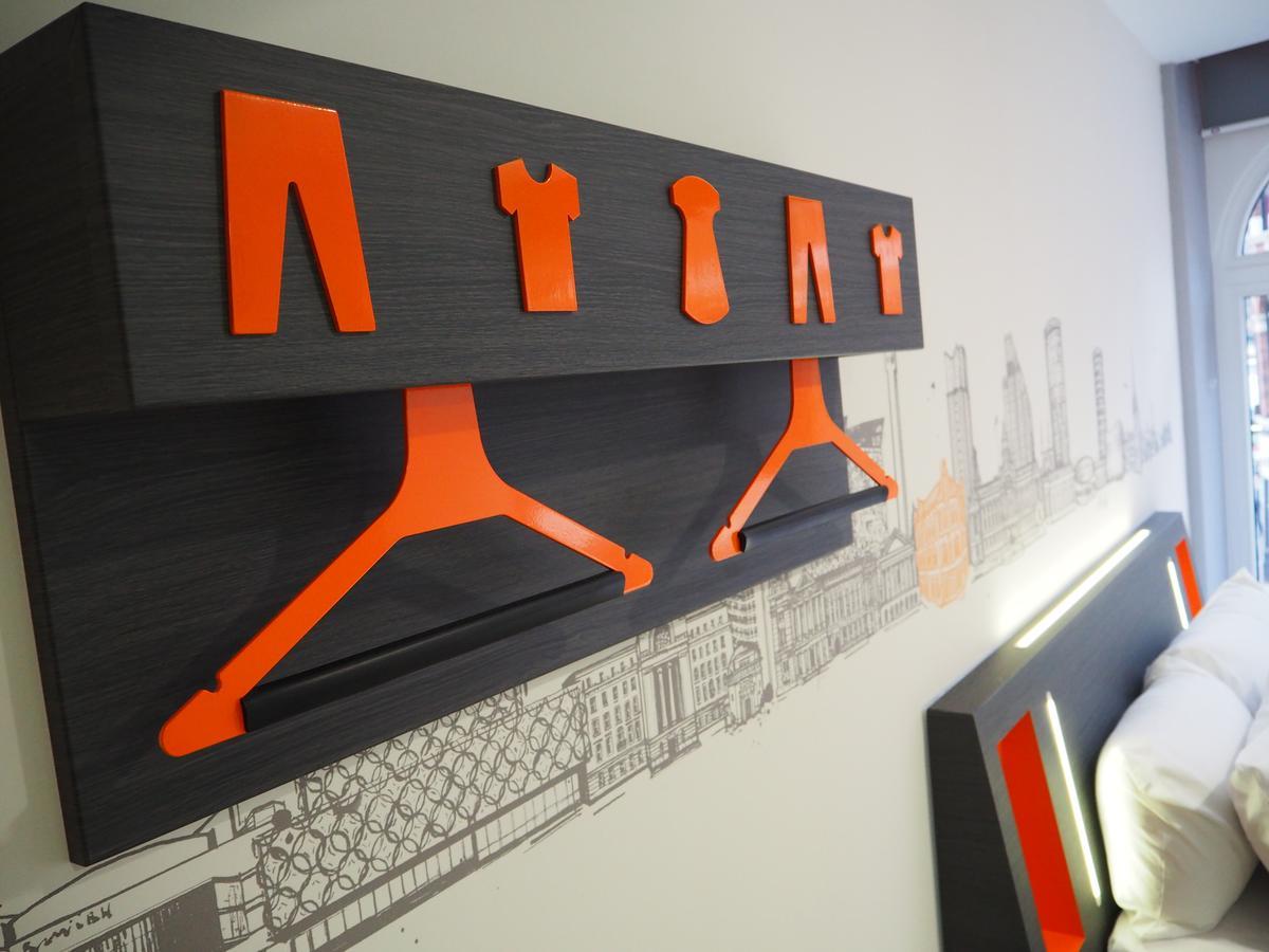 Easyhotel Leeds Zewnętrze zdjęcie
