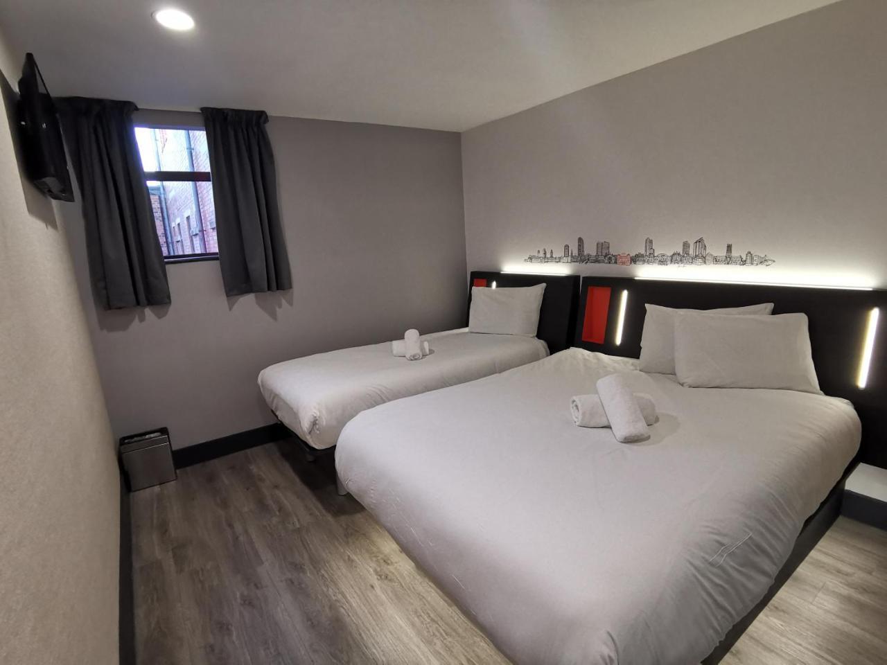 Easyhotel Leeds Zewnętrze zdjęcie
